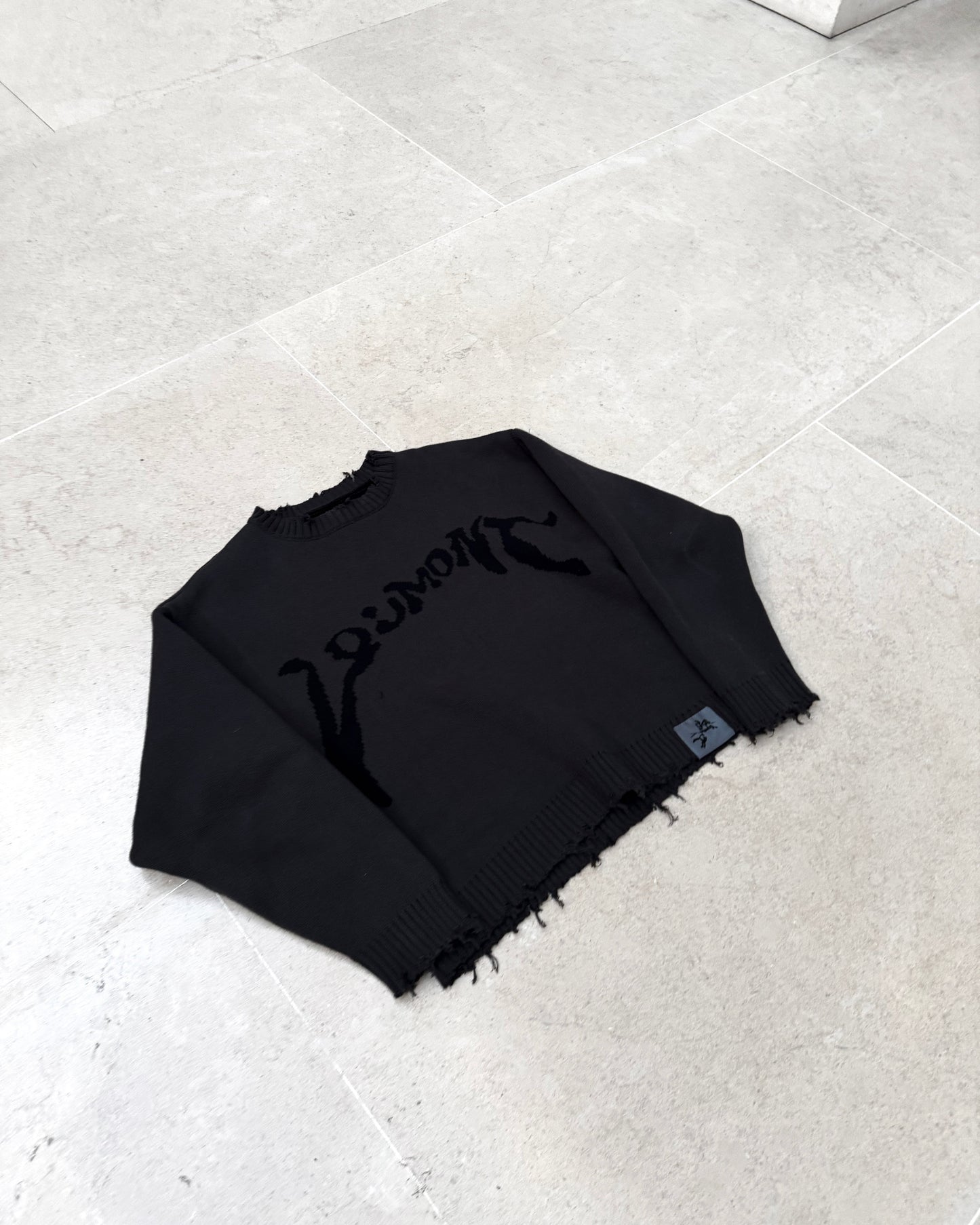 DARK KNIT