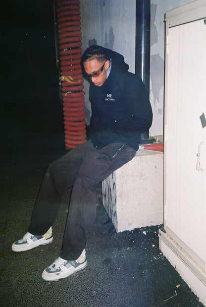 DARK SWEATPANTS