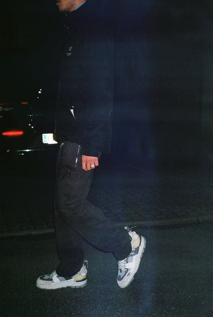 DARK SWEATPANTS